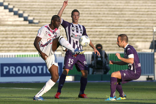  Cheick Diabate - 17.08.2013 - Toulouse / Bordeaux - 2 eme journee de Ligue 1 -