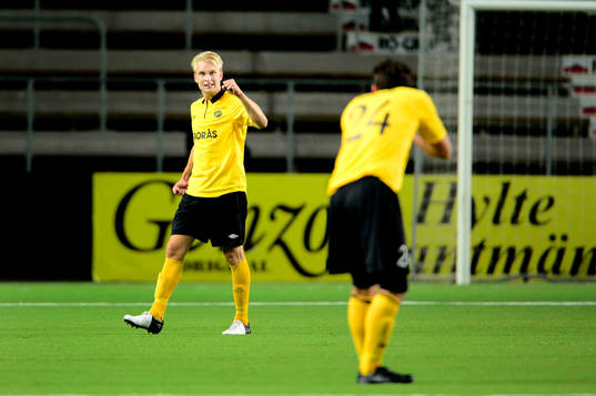 Elfsborgs Johan Larsson jublar