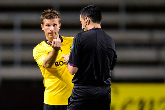 Elfsborgs Anders Svensson gestikulerar