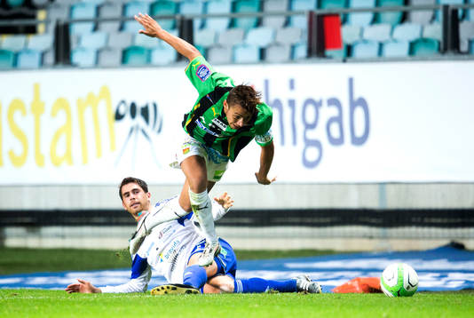 Värnamos Carlos Gaete Moggia fäller Gais Malkolm Moenza