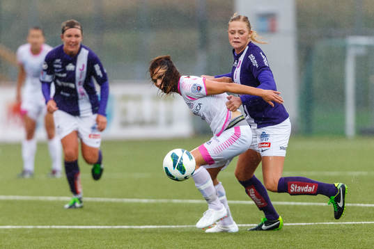 LdB Malmös Sara Björk Gunnarsdottir och Jitex Fridolina