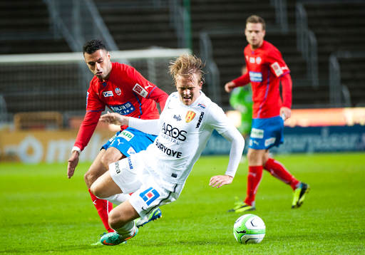 Syrianskas Anders Bååth fälls av Helsingborgs Imad