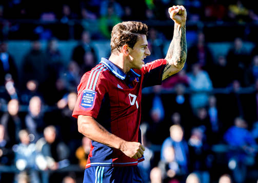 Djurgårdens Erton Fejzullahu jublar