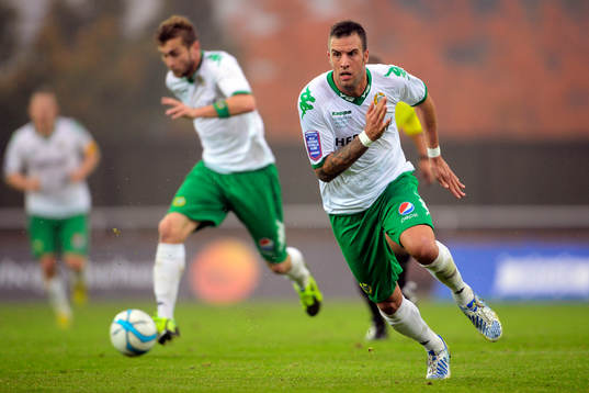 Hammarbys Christophe Lallet (i bakgrunden) och Andreas