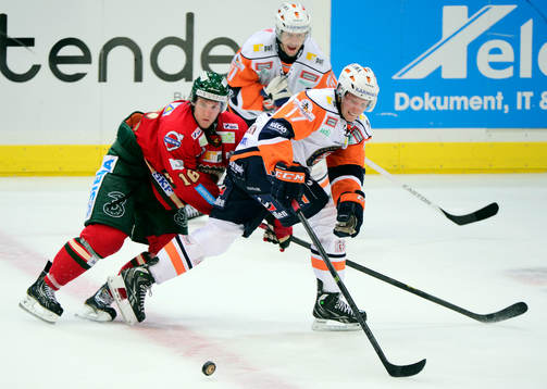 Frölundas Anton Axelsson och Växjös Alexander Johansson