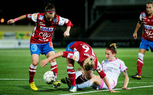 KIF Örebros Maria Synnerdahl och LdB Malmös Anja Mittag