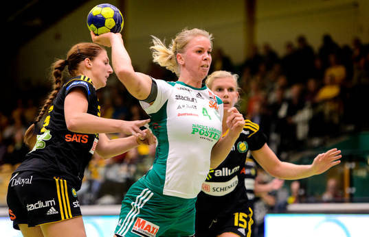 Skurus Emma Jonsson laddar för skott