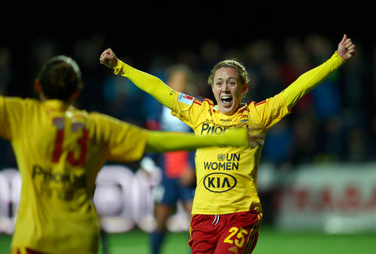 Tyresös  Meghan Klingenberg, jublar efter 2-1 målet