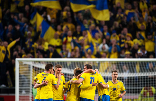 Jubel bland de svenska spelarna