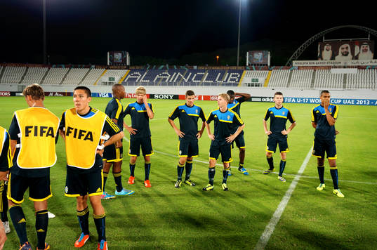 Svenska truppen hade kvällsträning på matcharenan