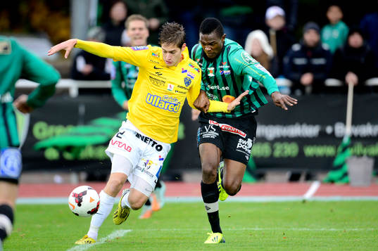 Falkenbergs Victor Sköld och Varbergs Ibrahim Koroma