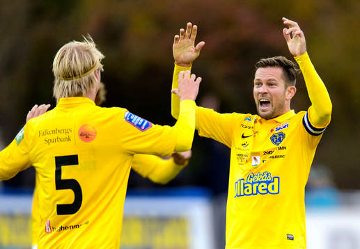 Falkenbergs David Svensson jublar