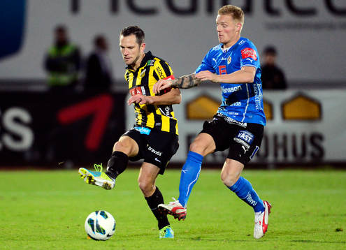 Häckens Martin Ericsson och Halmstads Gudj√≥n