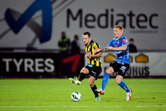 Häckens Martin Ericsson och Halmstads Gudj√≥n