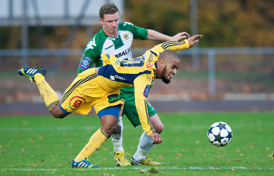  Ängelholms Junes Barny stoppas