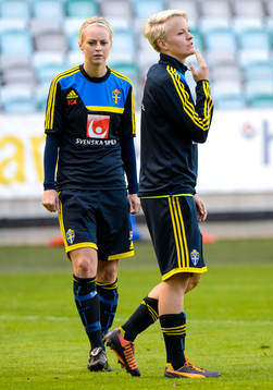 Sveriges Amanda Ilestedt och Nilla Fischer
