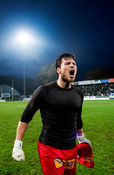 Landskrona BOIS målvakt Niklas Uddenäs jublar