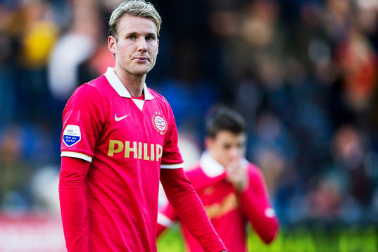 Bla gjennom flere bilder av Fotboll, Holländska ligan, Breda - PSV Eindhoven