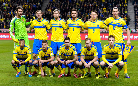 Sveriges startelva bakre raden fr.v. målvakt Andreas