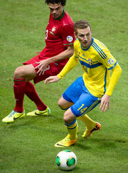 Sveriges Alexander Gerndt och Portugals Pepe 