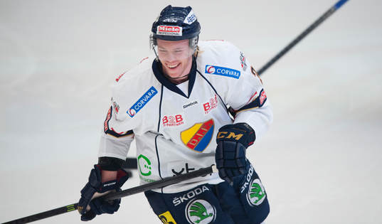 Djurgårdens Samuel Löfquist  i ishockeymatchen i