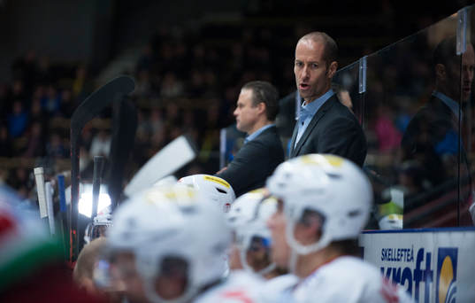 Modos tränare Anders Forsberg var tillbaka i Skellefteå
