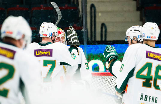 Färjestads spelare jublar