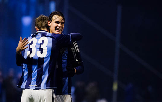 Djurgårdens  Jakob Glasberg och Philip Sparrdal Mantilla jublar 