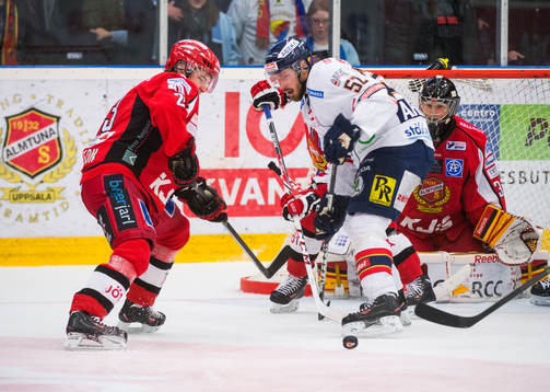 Almtunas Jesper Danielsson och Djurgårdens Mikael Ahlén