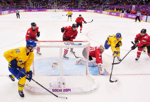 Sveriges Daniel Sedin och Loui Eriksson oroar framför