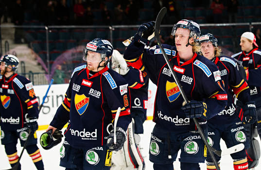 Djurgårdens spelare med Samuel Lofquist i spetsen jublar