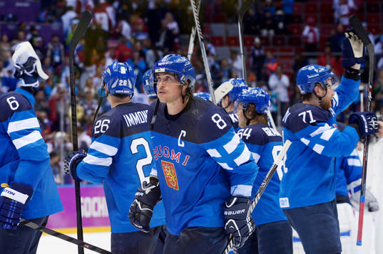 Finlands Teemu Selänne jublar