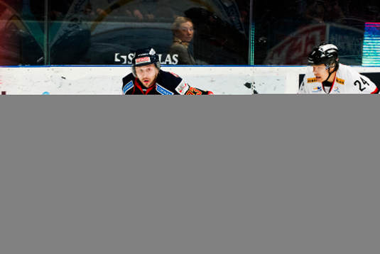 Djurgårdens Dustin Johner  och Asplövens Marcus Oskarsson