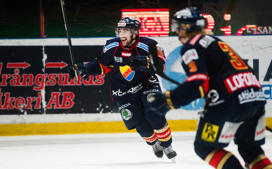 Djurgårdens Steve Saviano  jublar