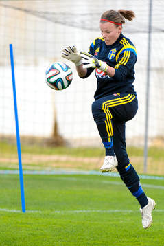 Sveriges målvakt Stéphanie Öhrström på en träning