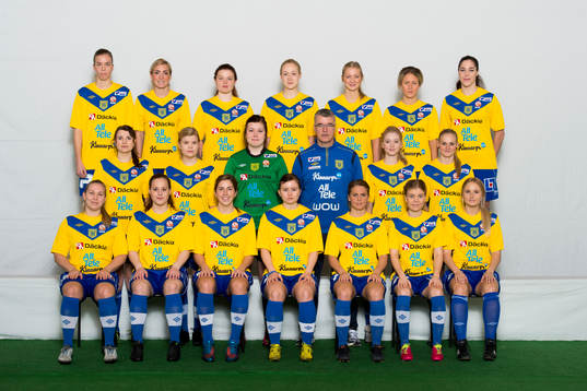  Johanna Ekenberg, Emelie Strand, Mikaela Sjödin, Sanna Kulberg, Sandra Sandberg, Emma Kullberg, Maxime Lindholm, Mellersta raden från vänster: Karolina Rosendahl, Linnea Tiensuu, Jenny Nilsson, Stuart Gibson, Malin Jonsson-Fredriksson, Therese Boström, Nedre raden från vänster: Matilda Persson, Ellinor Andersson, Elin Carlsson, Elin Östlund-Svensson, Hannah Folkesson, Matilda Seppelin, Jonna Persson.