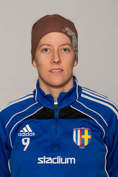 Damfotbollsspelaren Jenny Olsson, Målvakt, Hovås/Billdal, poserar för ett porträtt den 20 mars 2014 i Göteborg.