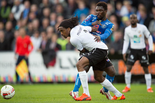 Örebros Ayanda Nkili