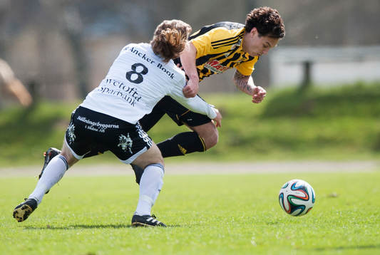 Hässleholms Karim Al-Asi  i matchen i division 111 mellan