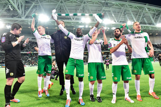 Hammarby spelare jublar