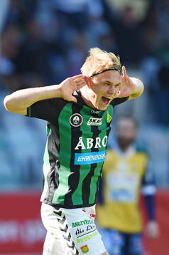 GAIS Linus Tornblad jublar efter 2-1