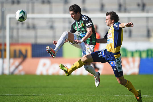 GAIS Petri Zhubi och Ljungskiles Aleksandar Kitic