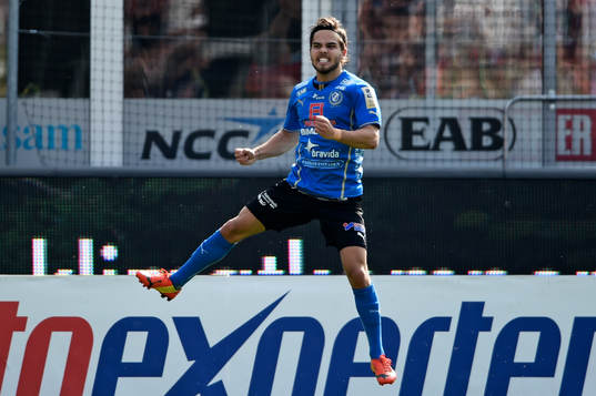 Halmstads Kristinn Steindorsson jublar efter 2-1