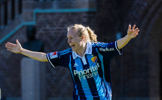 Djurgårdens Mia Jalkerud jublar