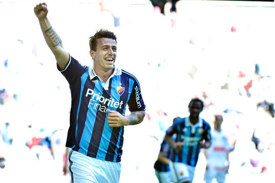 Djurgårdens Erton Fejzullahu jublar