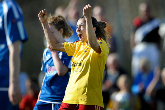 Tyresös Marta Vieira da Silva firar hon gjort 3-0