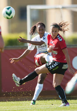 Piteås Francisca Ordega i matchen i damallsvenskan mellan Kristianstad och Piteå i Kristianstad 27 april 2014.