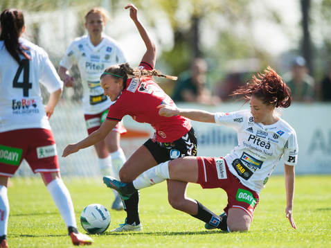 Kristianstads Olivia Welin i matchen i damallsvenskan mellan Kristianstad och Piteå i Kristianstad 27 april 2014.