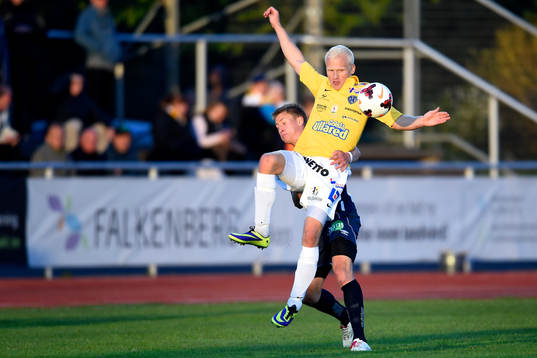 Falkenbergs Halldor Björnsson faller över Gefles Jonas