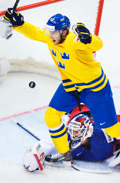 Sveriges Joakim Lindström jublar